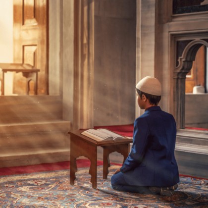 boy-reciting-quran